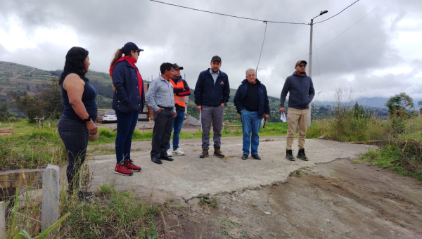 GADP PICAIHUA Y GOBIERNO PROVINCIAL DE TUNGURAHUA INICIAN PROYECTO DE ASFALTADO EN VÍAS DE SAN JUAN Y 10 DE AGOSTO